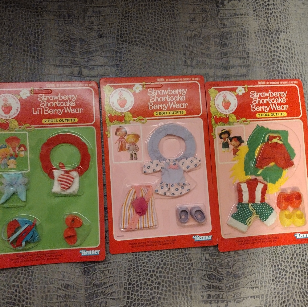 3 strawberry shortcake doll clothes